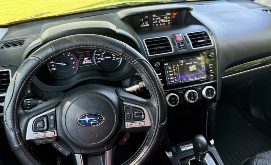 2017 Subaru Forester 2.5i Touring   <a href='http://www.carfax.com/VehicleHistory/p/Report.cfx?partner=DVW_1&vin=JF2SJAWC2HH555902'><img src='http://www.carfaxonline.com/assets/subscriber/carfax_free_button.gif' width='120' height='49' border='0'></a>