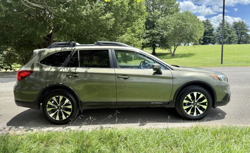 2015 Subaru Outback 2.5i Limited      <a href='http://www.carfax.com/VehicleHistory/p/Report.cfx?partner=DVW_1&vin=4S4BSBNC9F3286306'><img src='http://www.carfaxonline.com/assets/subscriber/carfax_free_button.gif' width='120' height='49' border='0'></a>