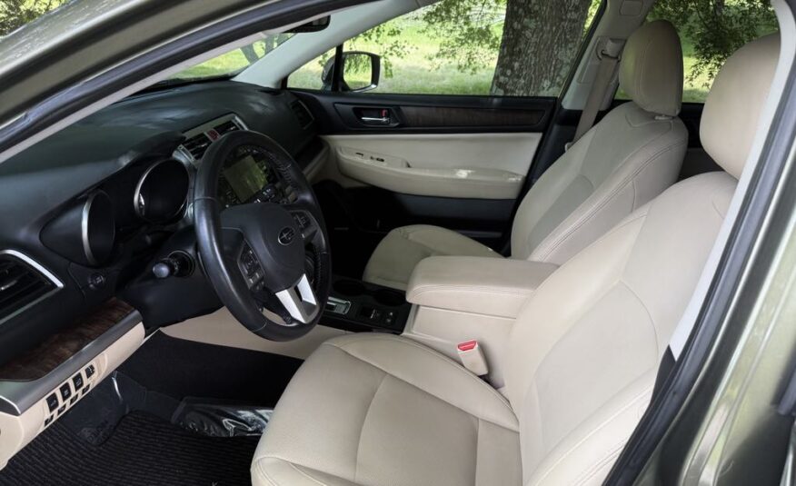 2015 Subaru Outback 2.5i Limited      <a href='http://www.carfax.com/VehicleHistory/p/Report.cfx?partner=DVW_1&vin=4S4BSBNC9F3286306'><img src='http://www.carfaxonline.com/assets/subscriber/carfax_free_button.gif' width='120' height='49' border='0'></a>