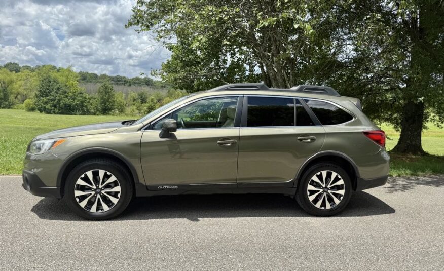 2015 Subaru Outback 2.5i Limited      <a href='http://www.carfax.com/VehicleHistory/p/Report.cfx?partner=DVW_1&vin=4S4BSBNC9F3286306'><img src='http://www.carfaxonline.com/assets/subscriber/carfax_free_button.gif' width='120' height='49' border='0'></a>