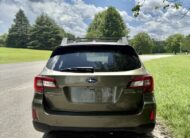 2015 Subaru Outback 2.5i Limited      <a href='http://www.carfax.com/VehicleHistory/p/Report.cfx?partner=DVW_1&vin=4S4BSBNC9F3286306'><img src='http://www.carfaxonline.com/assets/subscriber/carfax_free_button.gif' width='120' height='49' border='0'></a>