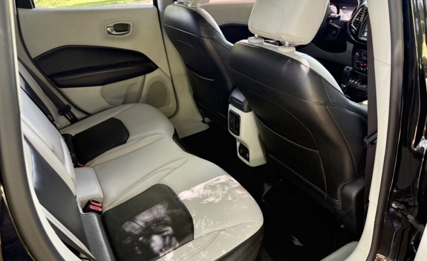 2018 JEEP Compass Limited           <a href='http://www.carfax.com/VehicleHistory/p/Report.cfx?partner=DVW_1&vin=3C4NJCCB9JT487155'><img src='http://www.carfaxonline.com/assets/subscriber/carfax_free_button.gif' width='120' height='49' border='0'></a>