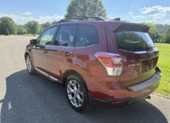2017 Subaru Forester 2.5i Touring   <a href='http://www.carfax.com/VehicleHistory/p/Report.cfx?partner=DVW_1&vin=JF2SJAWC2HH555902'><img src='http://www.carfaxonline.com/assets/subscriber/carfax_free_button.gif' width='120' height='49' border='0'></a>