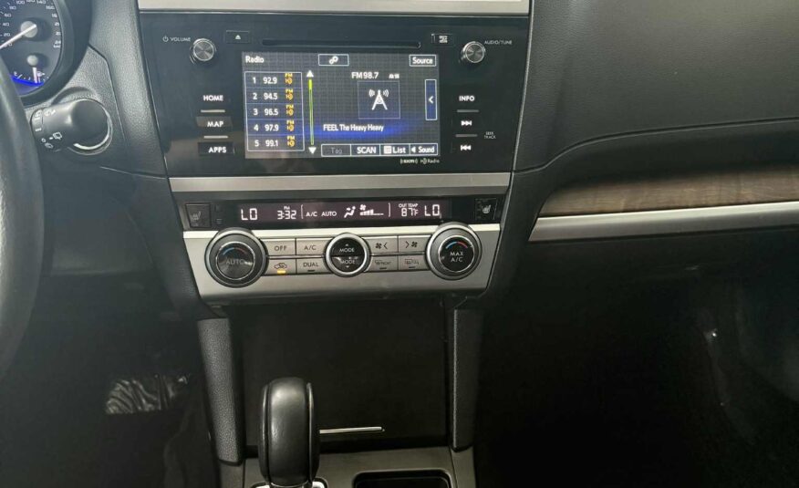 2016 Subaru Outback 2.5i Limited   <a href='http://www.carfax.com/VehicleHistory/p/Report.cfx?partner=DVW_1&vin=4S4BSBNC9G3339815'><img src='http://www.carfaxonline.com/assets/subscriber/carfax_free_button.gif' width='120' height='49' border='0'></a>