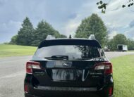 2016 Subaru Outback 2.5i Limited   <a href='http://www.carfax.com/VehicleHistory/p/Report.cfx?partner=DVW_1&vin=4S4BSBNC9G3339815'><img src='http://www.carfaxonline.com/assets/subscriber/carfax_free_button.gif' width='120' height='49' border='0'></a>
