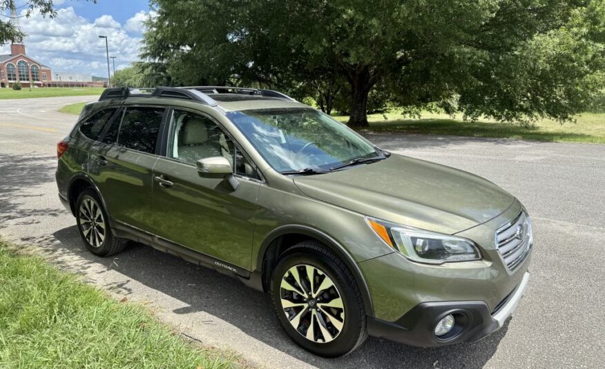 2015 Subaru Outback 2.5i Limited      <a href='http://www.carfax.com/VehicleHistory/p/Report.cfx?partner=DVW_1&vin=4S4BSBNC9F3286306'><img src='http://www.carfaxonline.com/assets/subscriber/carfax_free_button.gif' width='120' height='49' border='0'></a>