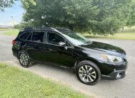 2016 Subaru Outback 2.5i Limited   <a href='http://www.carfax.com/VehicleHistory/p/Report.cfx?partner=DVW_1&vin=4S4BSBNC9G3339815'><img src='http://www.carfaxonline.com/assets/subscriber/carfax_free_button.gif' width='120' height='49' border='0'></a>
