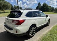 2016 Subaru Outback 3.6r Limited  <a href='http://www.carfax.com/VehicleHistory/p/Report.cfx?partner=DVW_1&vin=4S4BSENC5G3288153'><img src='http://www.carfaxonline.com/assets/subscriber/carfax_free_button.gif' width='120' height='49' border='0'></a>