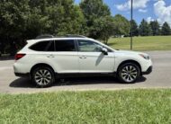 2016 Subaru Outback 3.6r Limited  <a href='http://www.carfax.com/VehicleHistory/p/Report.cfx?partner=DVW_1&vin=4S4BSENC5G3288153'><img src='http://www.carfaxonline.com/assets/subscriber/carfax_free_button.gif' width='120' height='49' border='0'></a>
