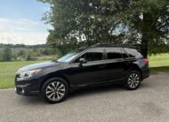 2016 Subaru Outback 2.5i Limited   <a href='http://www.carfax.com/VehicleHistory/p/Report.cfx?partner=DVW_1&vin=4S4BSBNC9G3339815'><img src='http://www.carfaxonline.com/assets/subscriber/carfax_free_button.gif' width='120' height='49' border='0'></a>