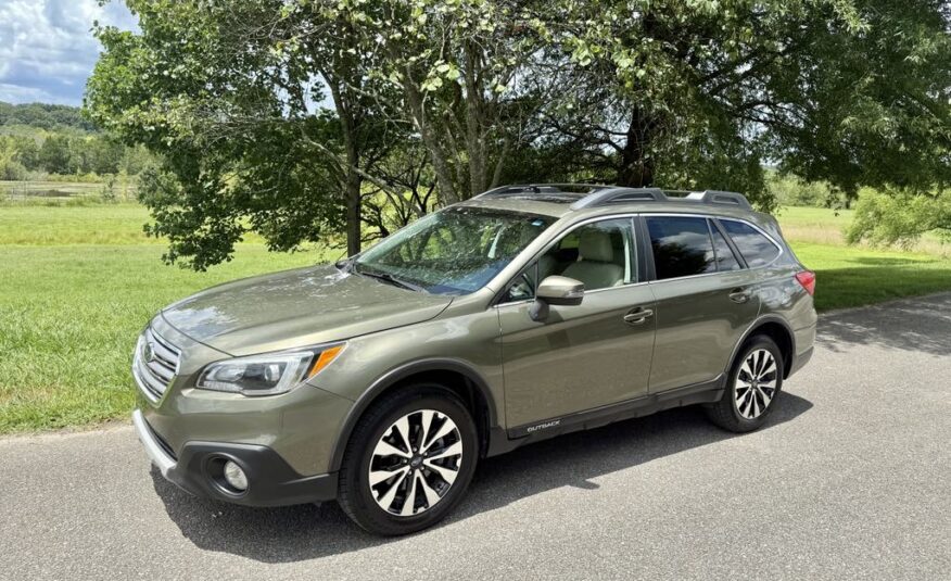 2015 Subaru Outback 2.5i Limited      <a href='http://www.carfax.com/VehicleHistory/p/Report.cfx?partner=DVW_1&vin=4S4BSBNC9F3286306'><img src='http://www.carfaxonline.com/assets/subscriber/carfax_free_button.gif' width='120' height='49' border='0'></a>