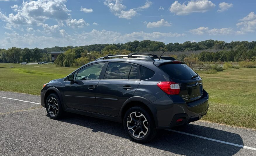2016 Subaru Crosstrek 2.0i Premium     <a href='http://www.carfax.com/VehicleHistory/p/Report.cfx?partner=DVW_1&vin=JF2GPABC7G8297983'><img src='http://www.carfaxonline.com/assets/subscriber/carfax_free_button.gif' width='120' height='49' border='0'></a>