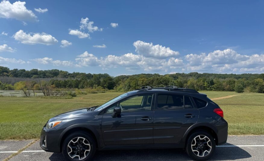 2016 Subaru Crosstrek 2.0i Premium     <a href='http://www.carfax.com/VehicleHistory/p/Report.cfx?partner=DVW_1&vin=JF2GPABC7G8297983'><img src='http://www.carfaxonline.com/assets/subscriber/carfax_free_button.gif' width='120' height='49' border='0'></a>