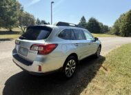 2016 Subaru Outback 2.5i Limited   <a href='http://www.carfax.com/VehicleHistory/p/Report.cfx?partner=DVW_1&vin=4S4BSANC2G3276342'><img src='http://www.carfaxonline.com/assets/subscriber/carfax_free_button.gif' width='120' height='49' border='0'></a>