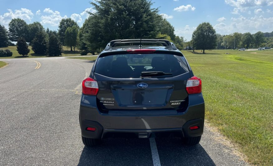 2016 Subaru Crosstrek 2.0i Premium     <a href='http://www.carfax.com/VehicleHistory/p/Report.cfx?partner=DVW_1&vin=JF2GPABC7G8297983'><img src='http://www.carfaxonline.com/assets/subscriber/carfax_free_button.gif' width='120' height='49' border='0'></a>