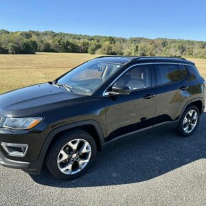 2018 Jeep Compass Limited       <a href='http://www.carfax.com/VehicleHistory/p/Report.cfx?partner=DVW_1&vin=3C4NJCCB9JT487155'><img src='http://www.carfaxonline.com/assets/subscriber/carfax_free_button.gif' width='120' height='49' border='0'></a>