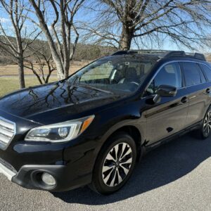 2016 Subaru Outback 2.5i Limited  <a href='http://www.carfax.com/VehicleHistory/p/Report.cfx?partner=DVW_1&vin=4S4BSBNC8G3260961'><img src='http://www.carfaxonline.com/assets/subscriber/carfax_free_button.gif' width='120' height='49' border='0'></a>