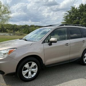 2016 Subaru Forester 2.5i Limited <a href='http://www.carfax.com/VehicleHistory/p/Report.cfx?partner=DVW_1&vin=JF2SJARC5GH497309'><img src='http://www.carfaxonline.com/assets/subscriber/carfax_free_button.gif' width='120' height='49' border='0'></a>
